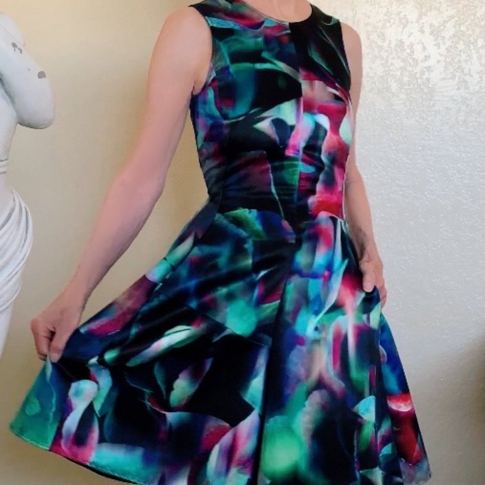 BEAUTIFUL ARMANI DRESS SIZE 36 - US 2
